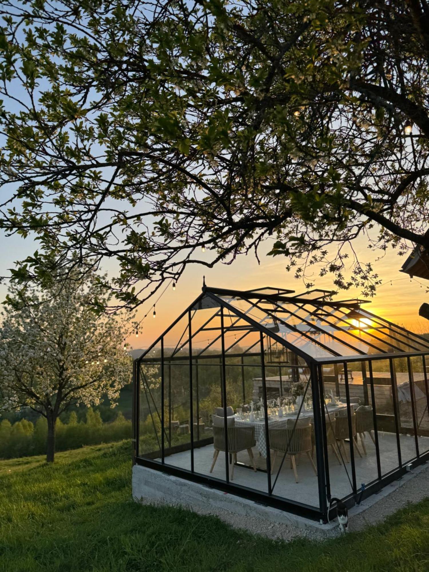 Hilltop Munteni Dış mekan fotoğraf